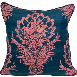 Tulu Mahmut Pink Pillow Cover