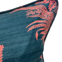 Tulu Mahmut Pink Pillow Cover