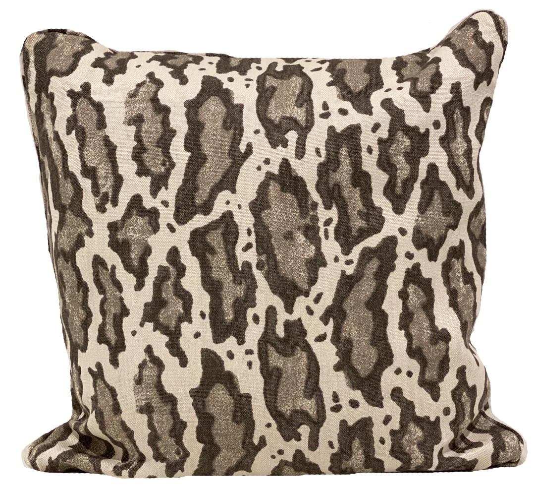 Peter Dunham Gattopardo Siberiano Pillow Cover Indoor 1 Peter Dunham Gattopardo Siberiano Pillow Cover Indoor